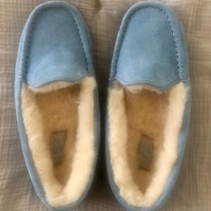 Ugg slippers